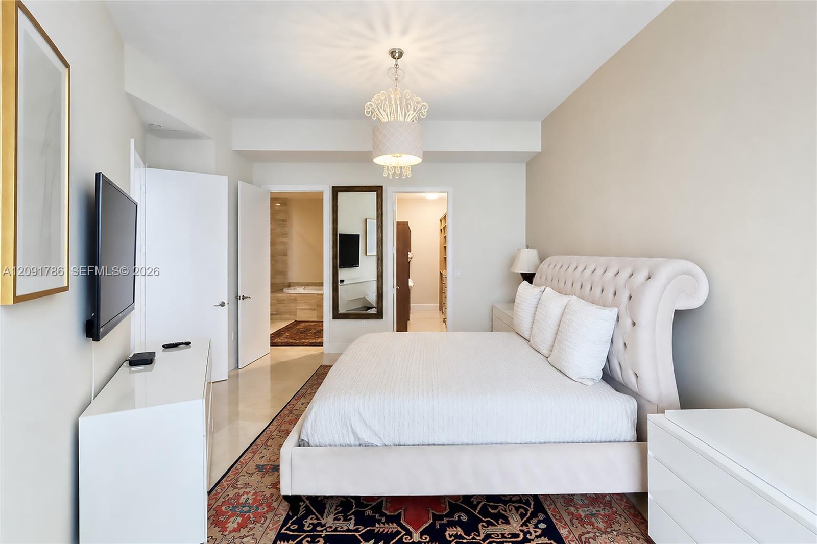 Ver detalles 4007 3 / 3 2084 sq. ft. $ 2026-09-22 0 foto