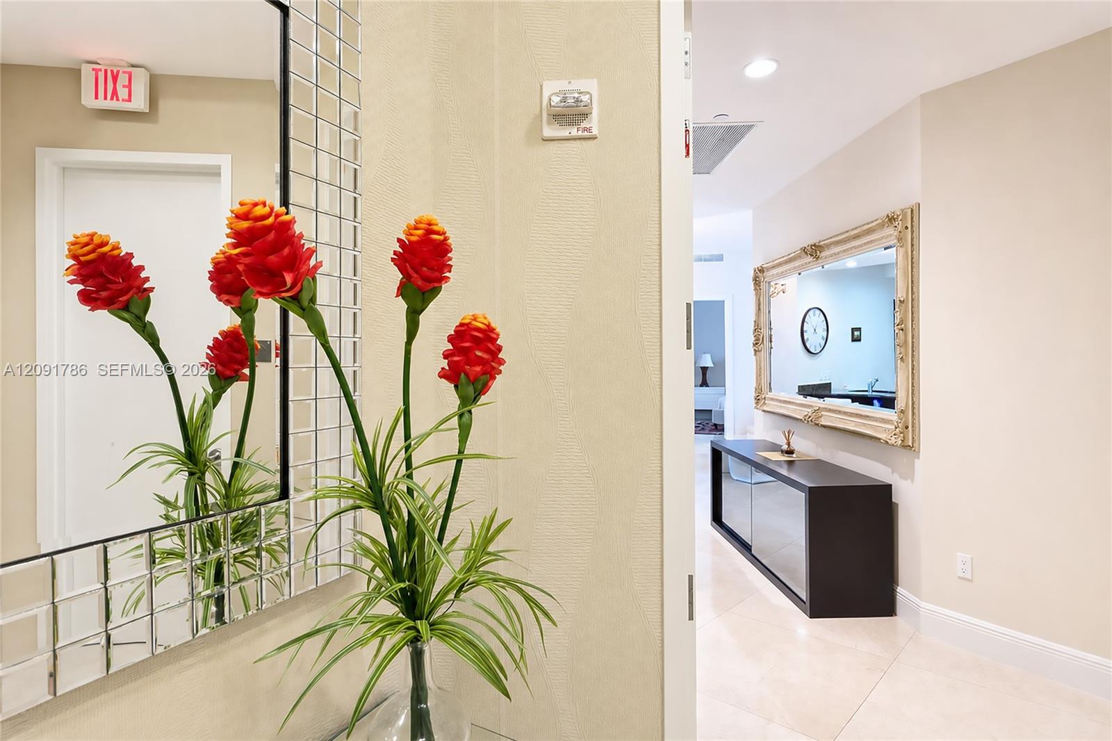 Ver detalles 4007 3 / 3 2084 sq. ft. $ 2026-09-22 0 foto