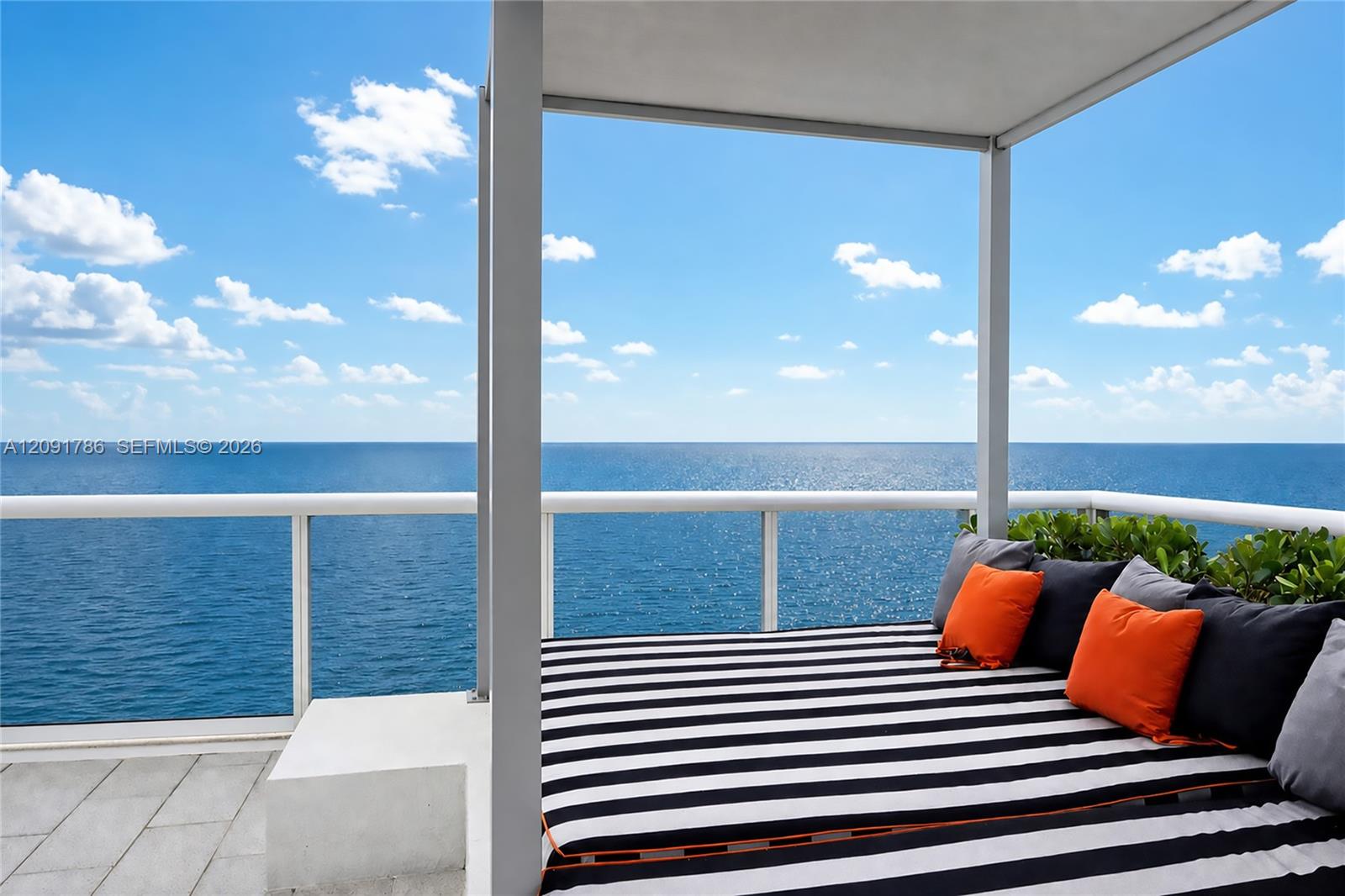 Ver detalles 4007 3 / 3 2084 sq. ft. $ 2026-09-22 0 foto
