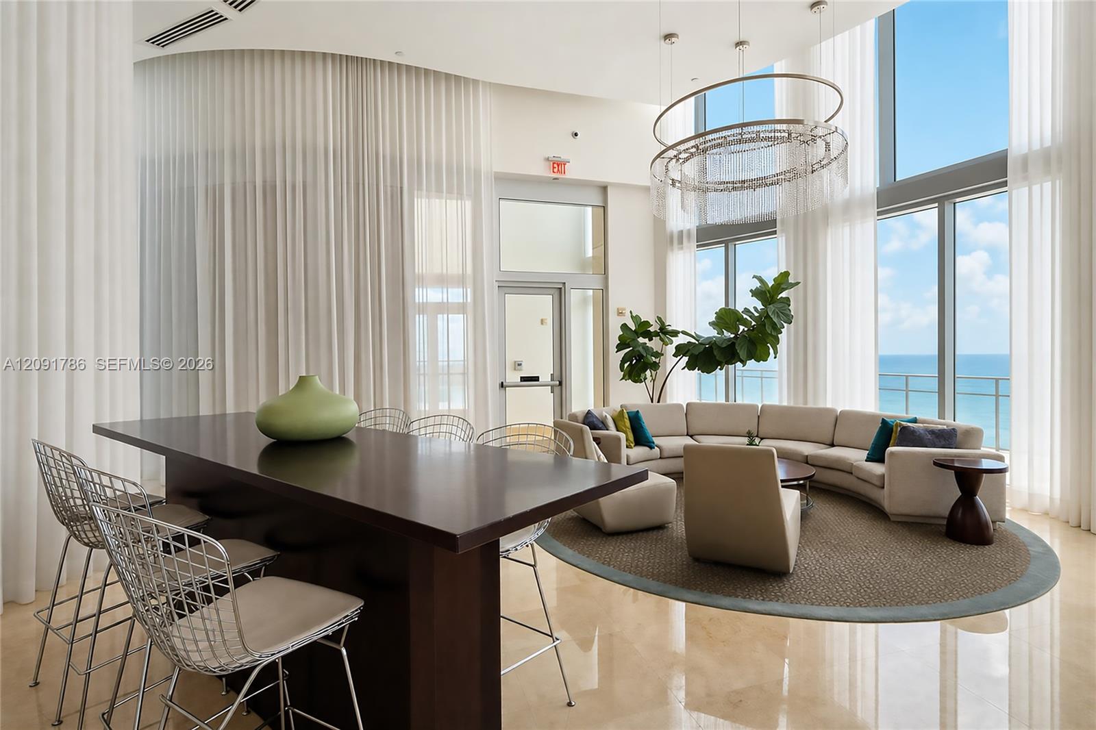 Ver detalles 4007 3 / 3 2084 sq. ft. $ 2026-09-22 0 foto