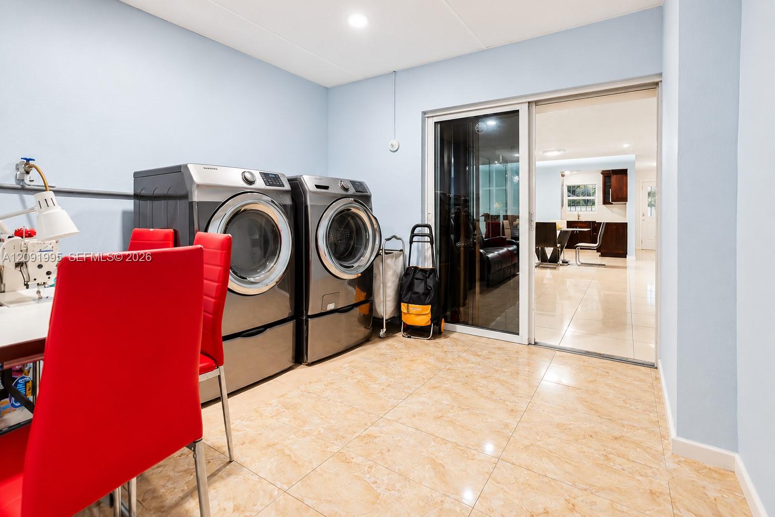 7000 2 / 2 1330 sq. ft. $ 2026-09-18 0 foto