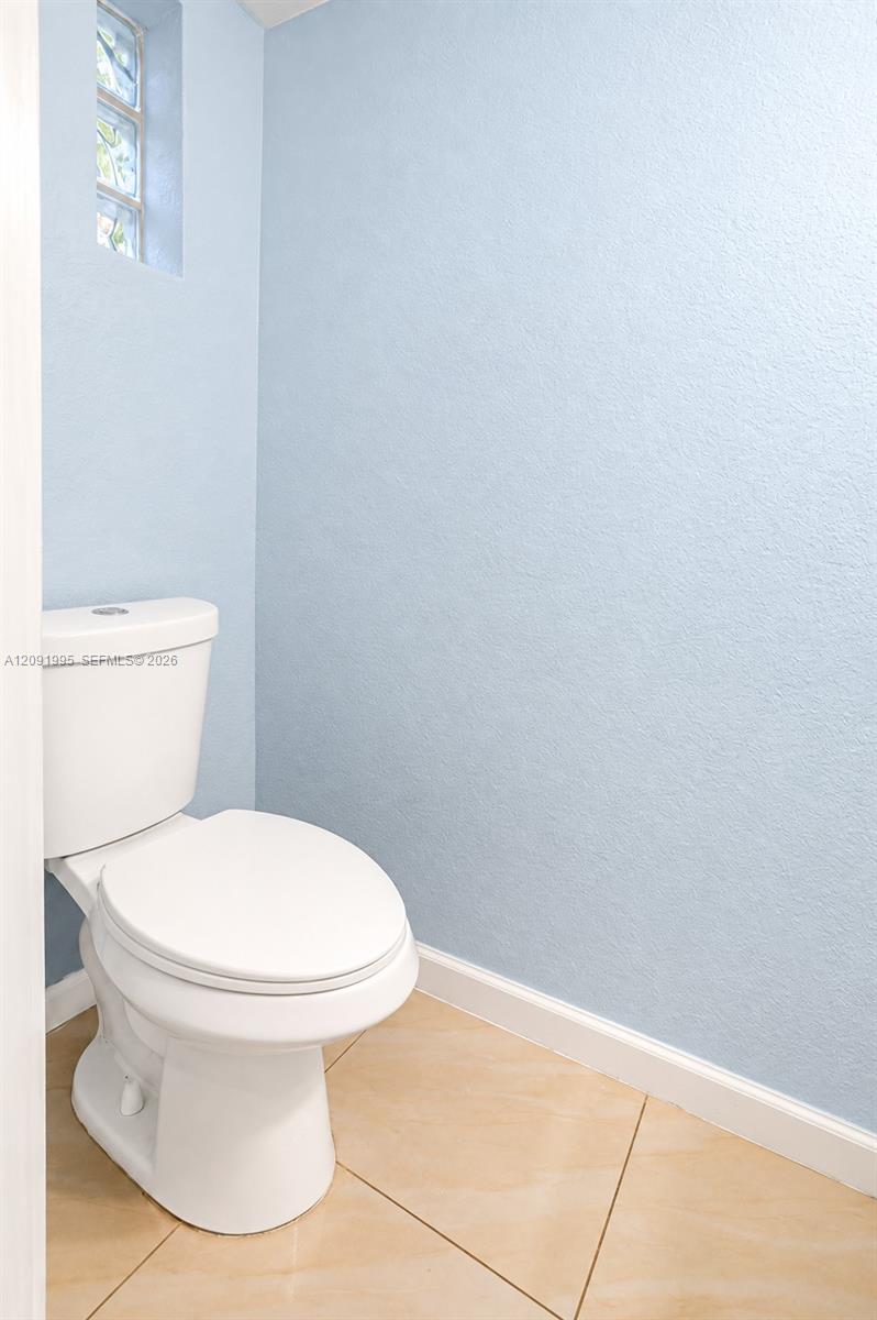 7000 2 / 2 1330 sq. ft. $ 2026-09-18 0 foto