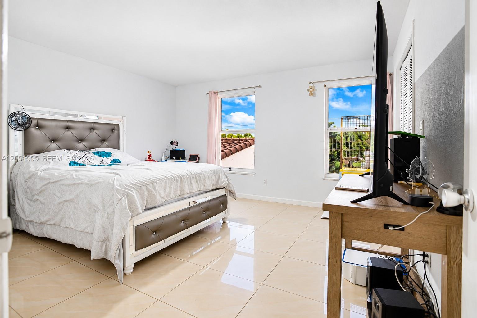 7000 2 / 2 1330 sq. ft. $ 2026-09-18 0 foto