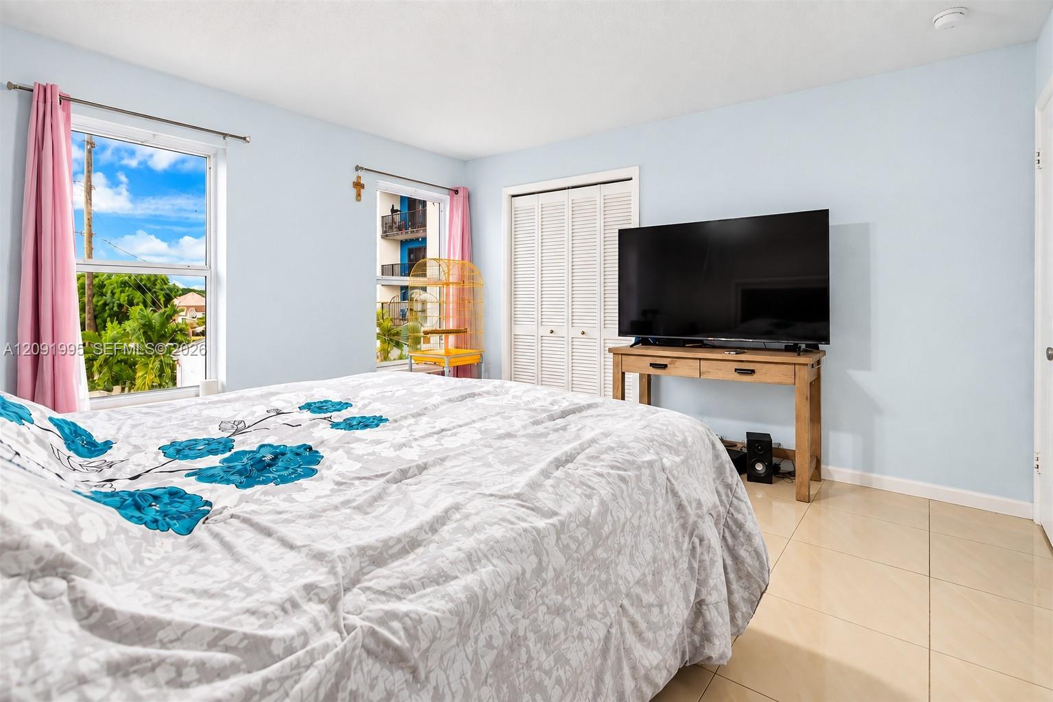 7000 2 / 2 1330 sq. ft. $ 2026-09-18 0 foto