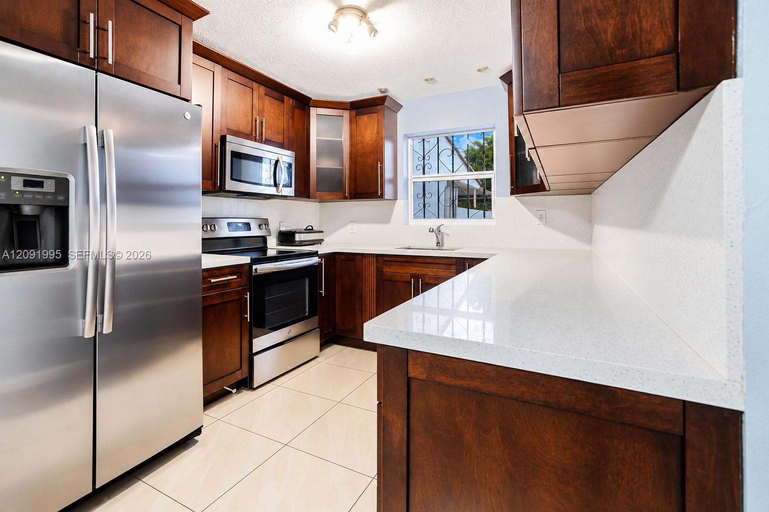 7000 2 / 2 1330 sq. ft. $ 2026-09-18 0 foto