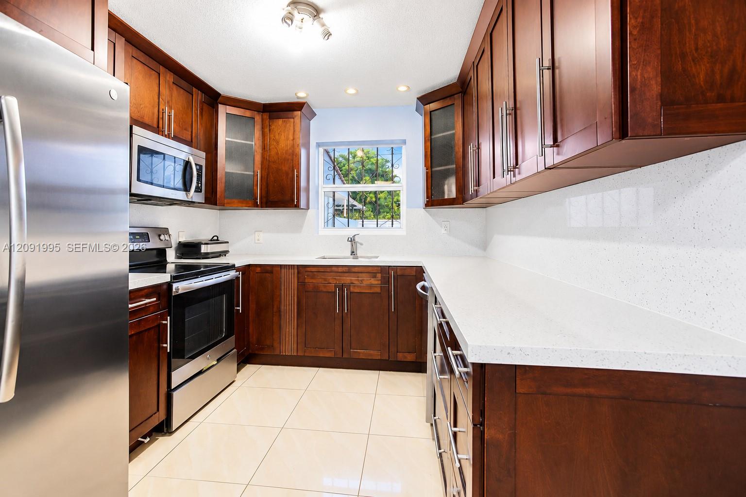 7000 2 / 2 1330 sq. ft. $ 2026-09-18 0 foto