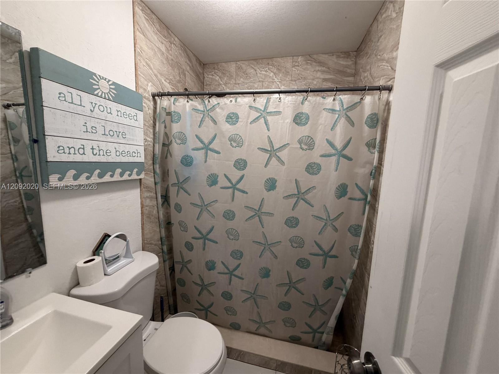 3814 3 / 2 1227 sq. ft. $ 2026-09-18 0 foto