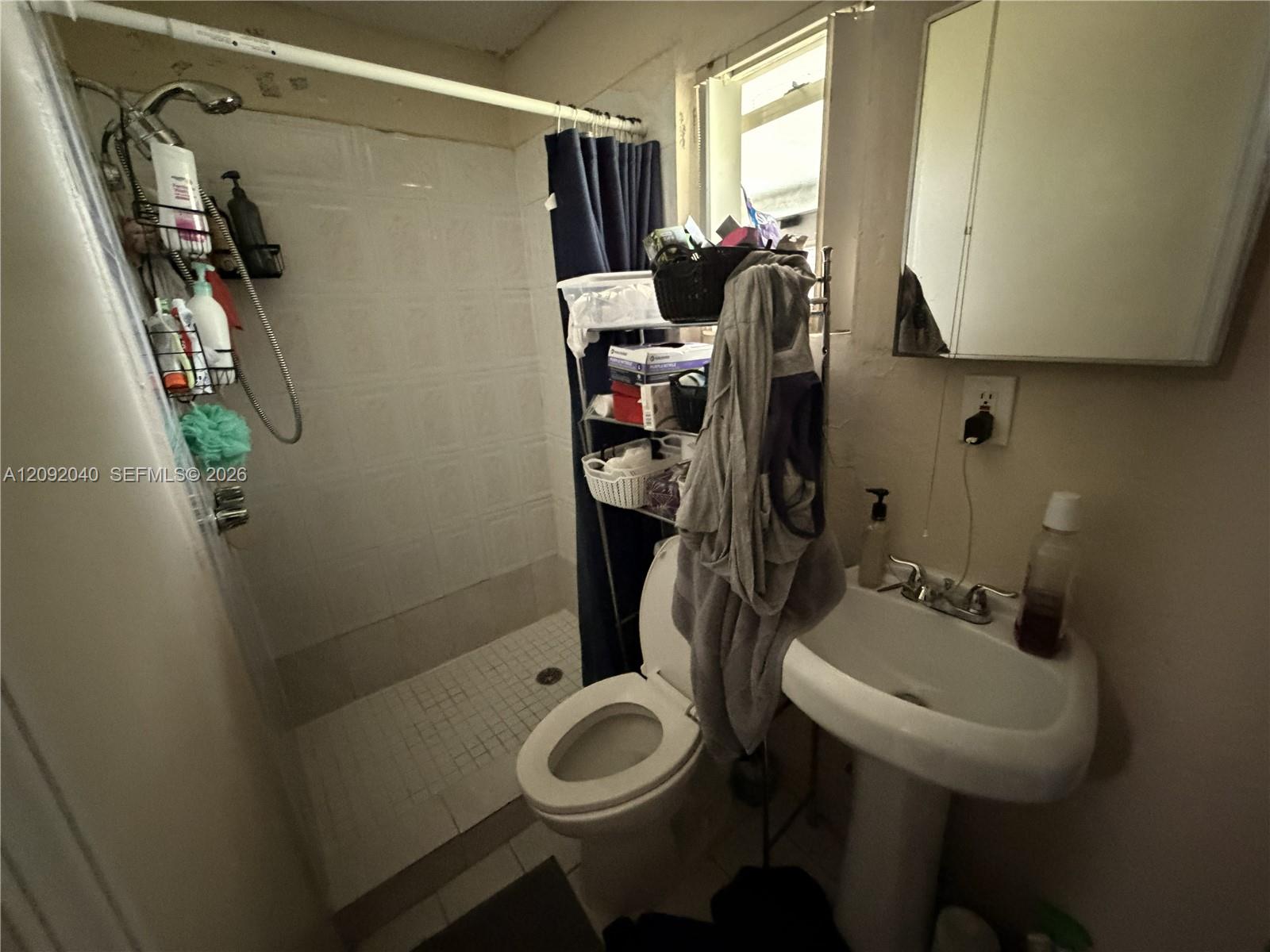 10124 3 / 3 1092 sq. ft. $ 2026-09-18 0 foto