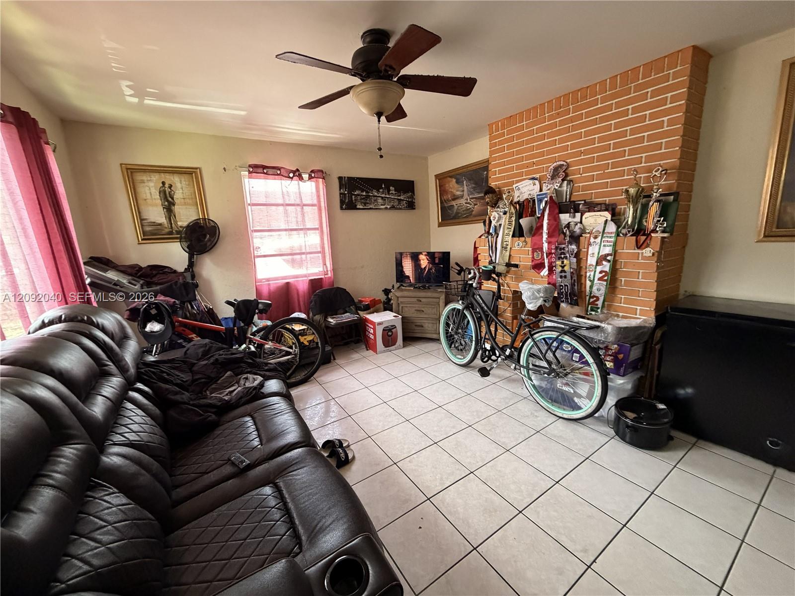 10124 3 / 3 1092 sq. ft. $ 2026-09-18 0 foto