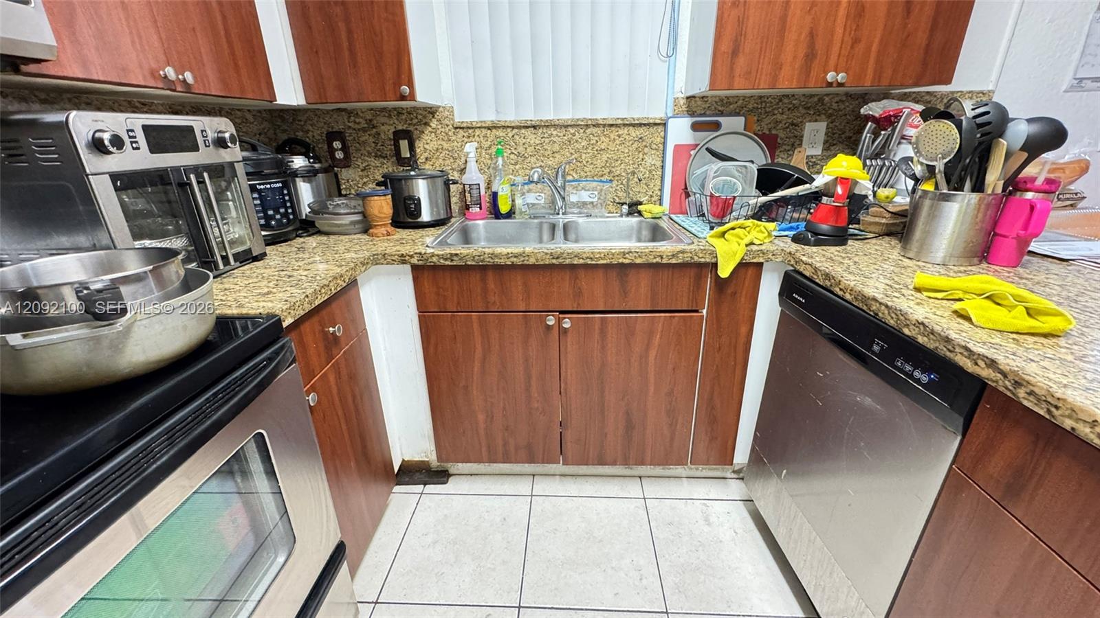 8732 3 / 2 1384 sq. ft. $ 2026-09-18 0 foto