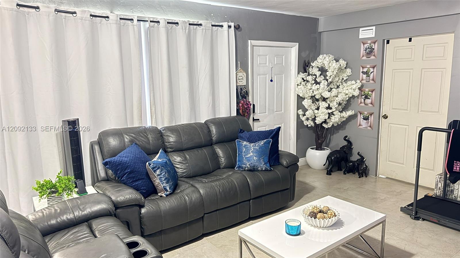 13260 3 / 2 1722 sq. ft. $ 2026-09-19 0 foto