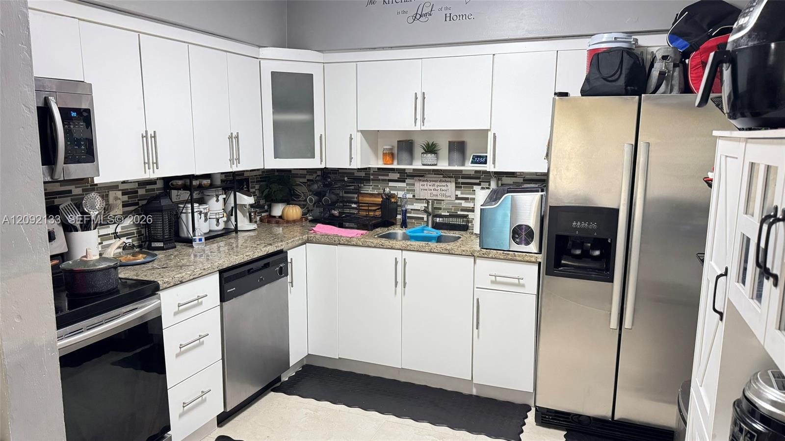 13260 3 / 2 1722 sq. ft. $ 2026-09-19 0 foto