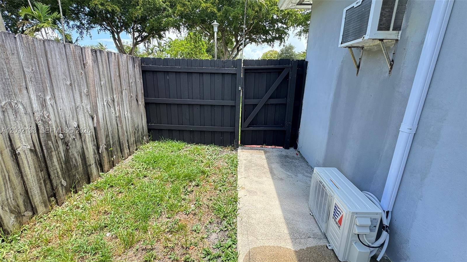 13260 3 / 2 1722 sq. ft. $ 2026-09-19 0 foto