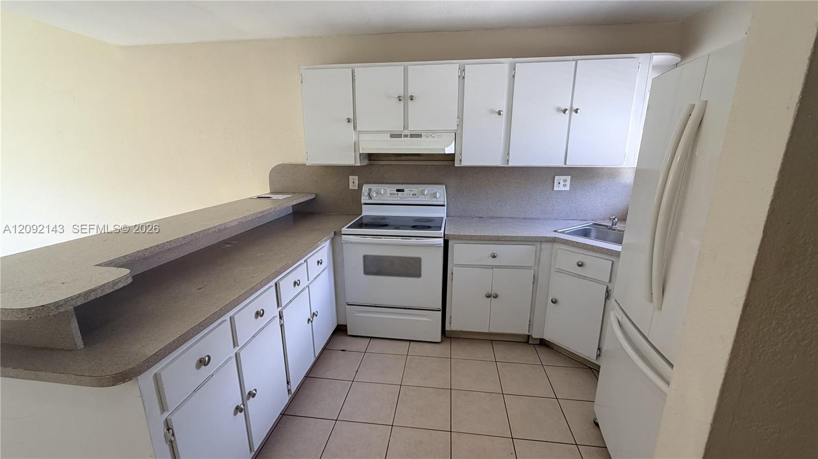 5712 2 / 2 884 sq. ft. $ 2026-09-19 0 foto