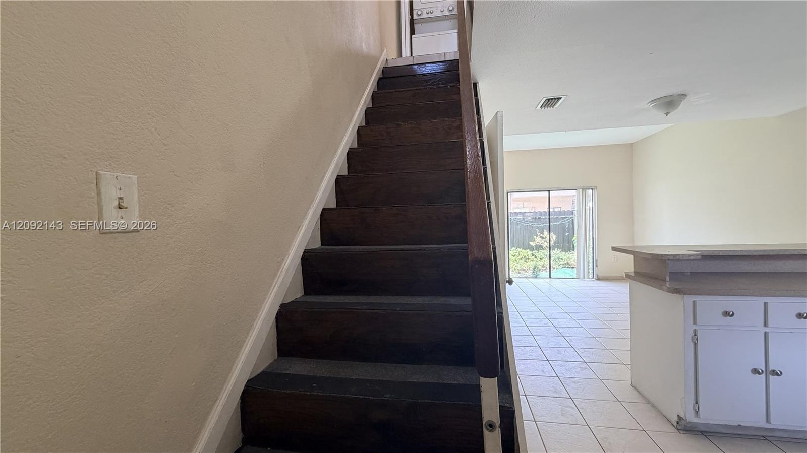 5712 2 / 2 884 sq. ft. $ 2026-09-19 0 foto