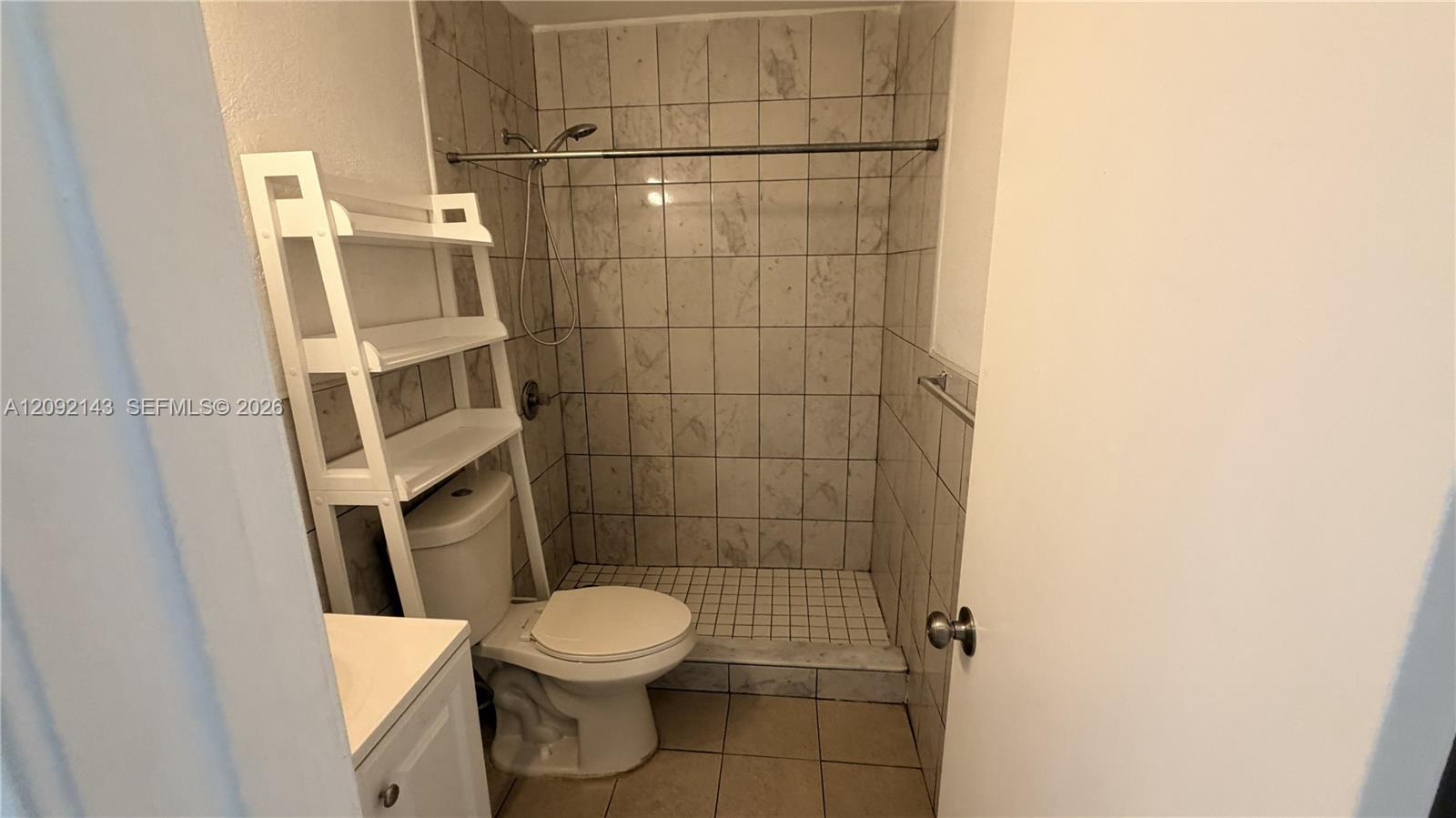 5712 2 / 2 884 sq. ft. $ 2026-09-19 0 foto