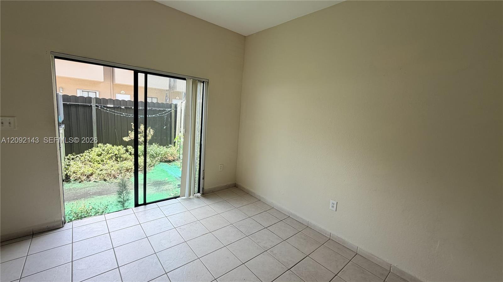 5712 2 / 2 884 sq. ft. $ 2026-09-19 0 foto