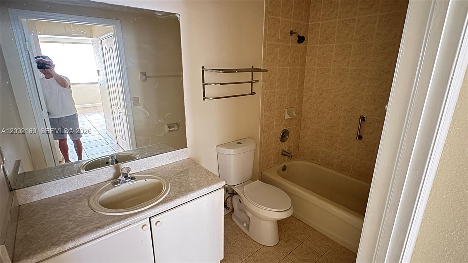 104-18 2 / 2 1130 sq. ft. $ 2026-09-19 0 foto