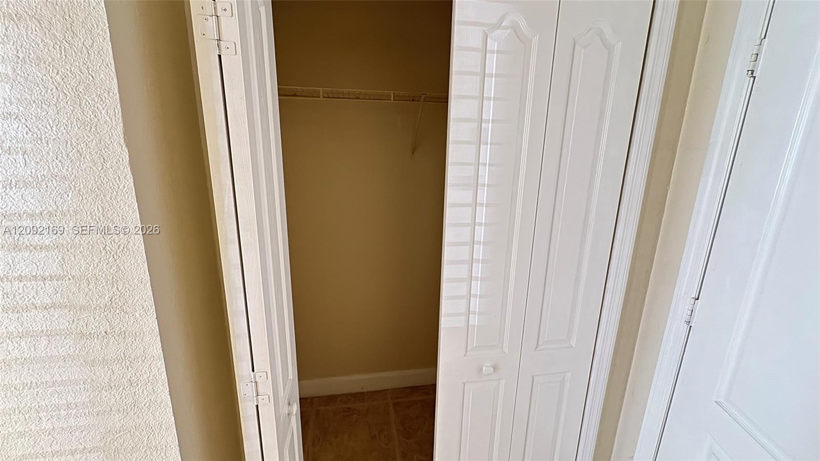 104-18 2 / 2 1130 sq. ft. $ 2026-09-19 0 foto