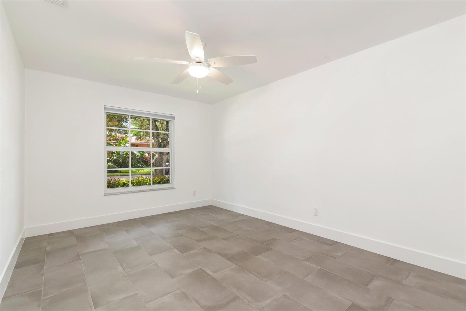 Ver detalles / 0 2025 sq. ft. $ 2026-09-20 0 foto