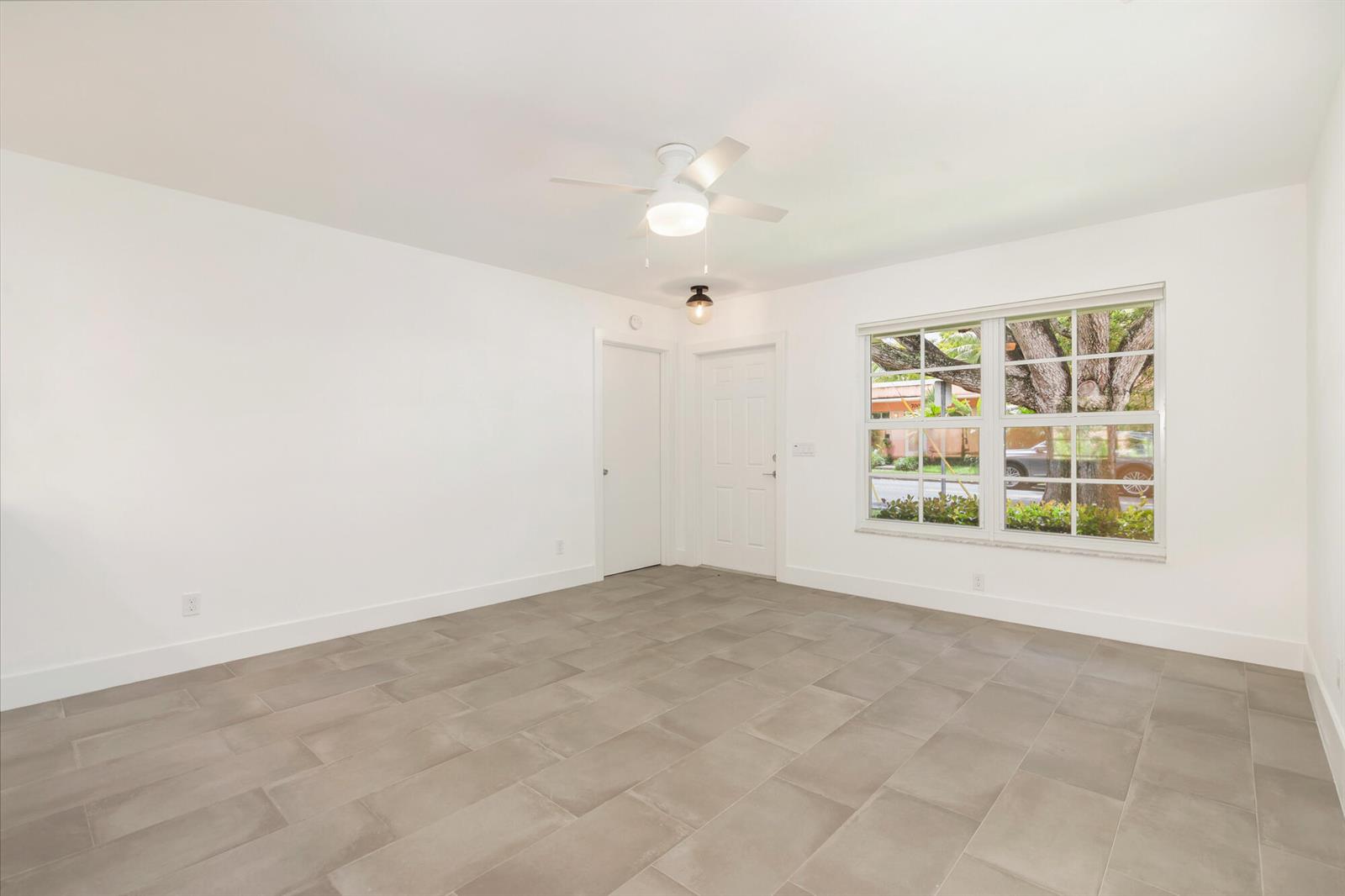 Ver detalles / 0 2025 sq. ft. $ 2026-09-20 0 foto