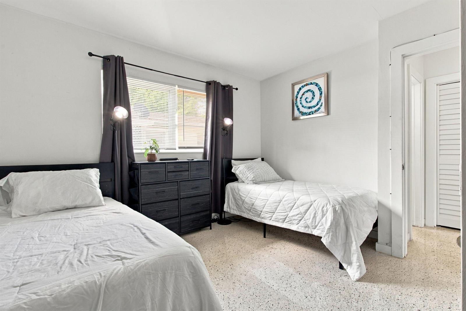   / 0 1642 sq. ft. $ 2026-10-19 0 Photo