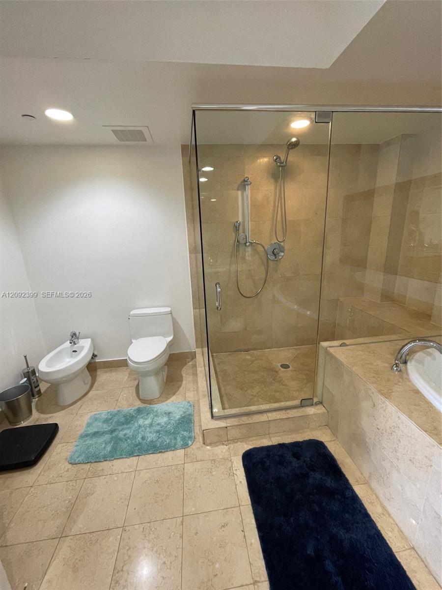 1202 2 / 2 2065 sq. ft. $ 2026-09-20 0 Photo