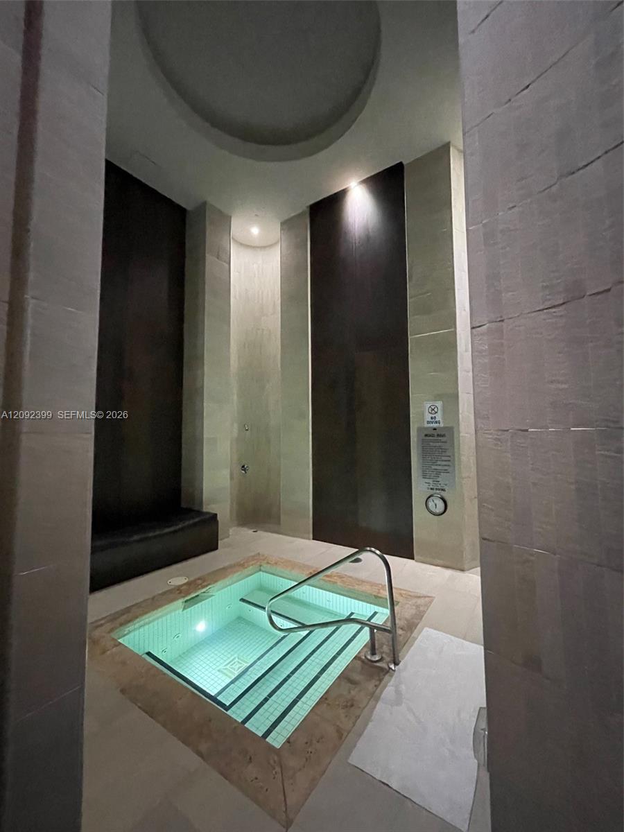 1202 2 / 2 2065 sq. ft. $ 2026-09-20 0 Photo