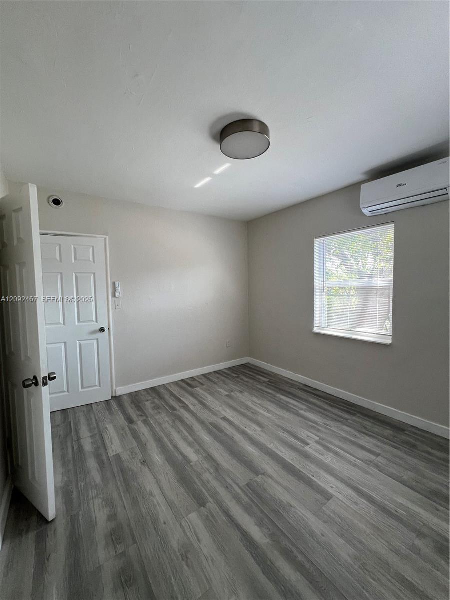 See details / sq. ft. $ 2026-09-20 0 Photo