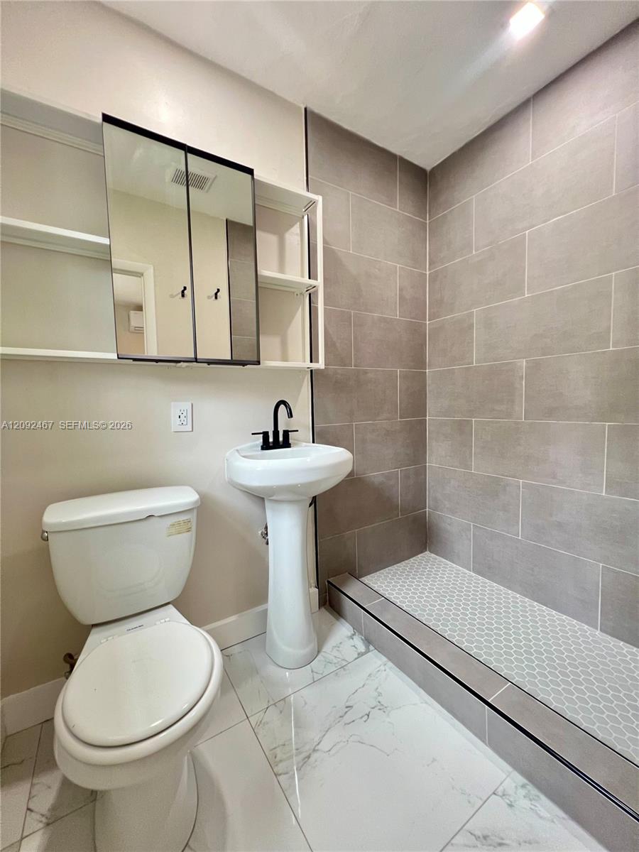 See details / sq. ft. $ 2026-09-20 0 Photo