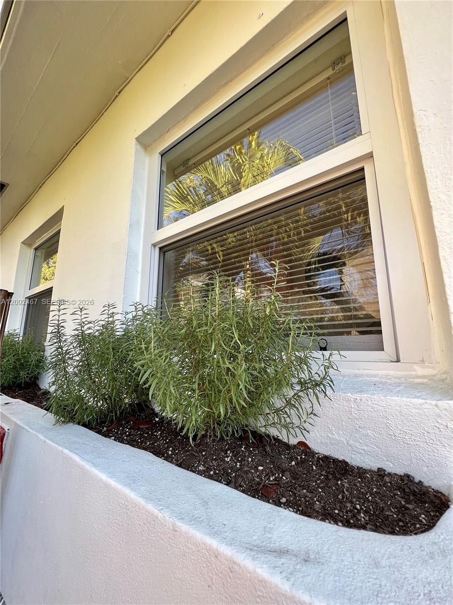 See details / sq. ft. $ 2026-09-20 0 Photo