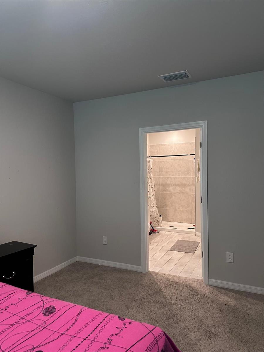 See details 911 4 / 2 1828 sq. ft. $ 2026-09-21 0 Photo