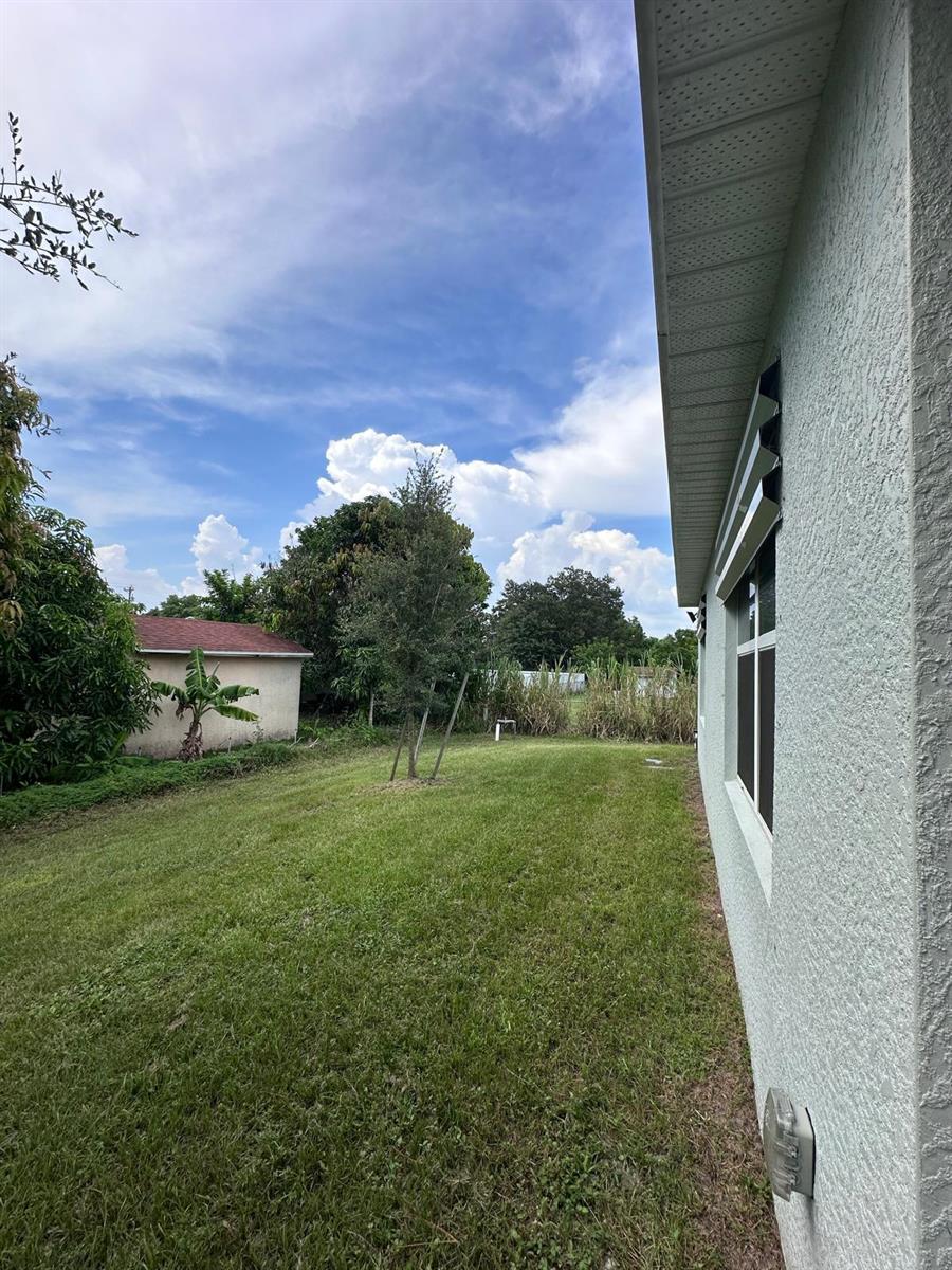 See details 911 4 / 2 1828 sq. ft. $ 2026-09-21 0 Photo