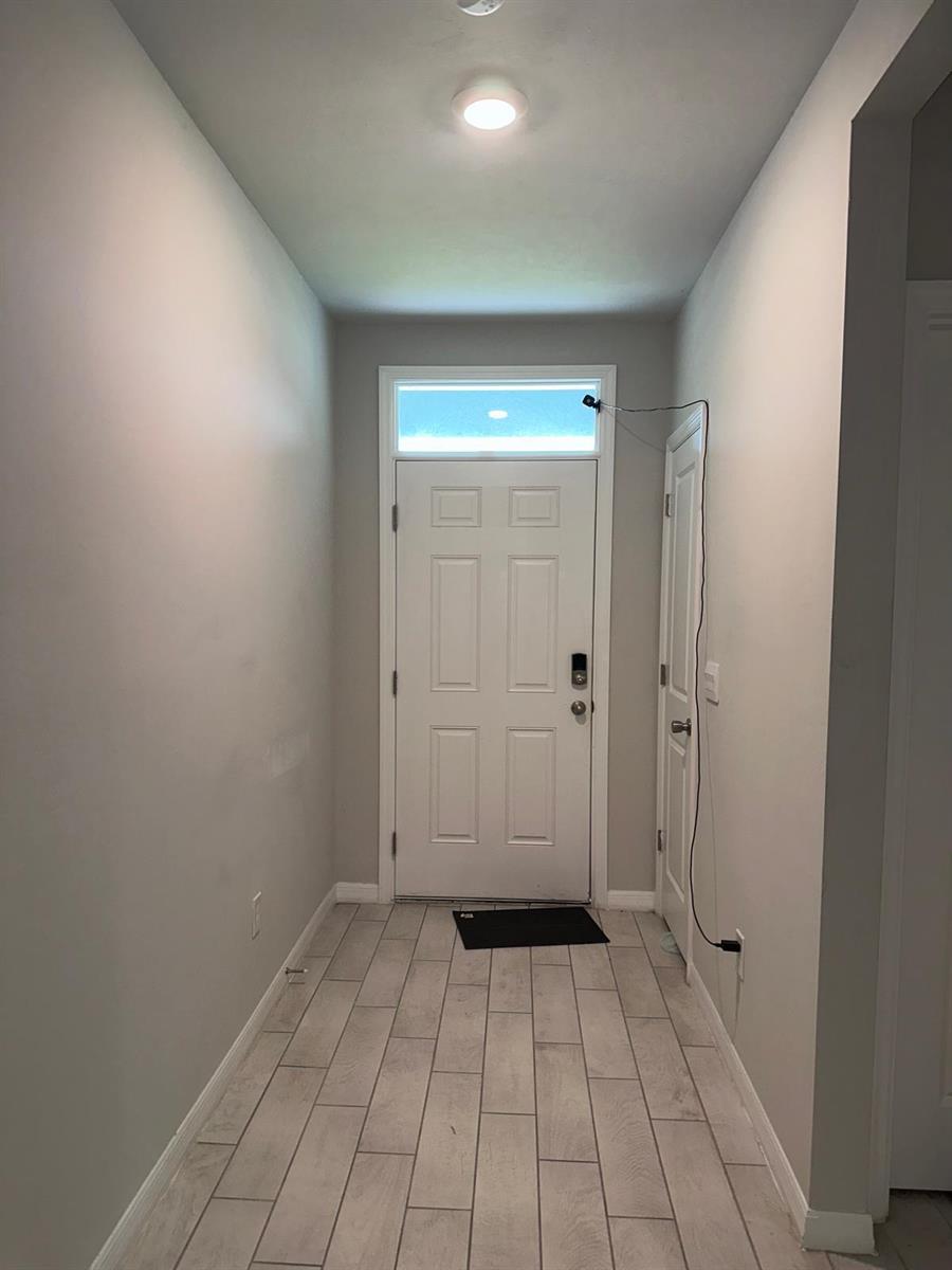 See details 911 4 / 2 1828 sq. ft. $ 2026-09-21 0 Photo