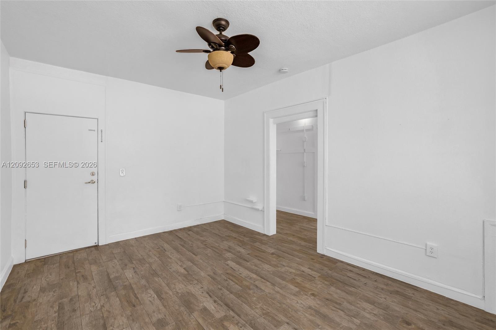Ver detalles / sq. ft. $ 2026-09-21 0 foto