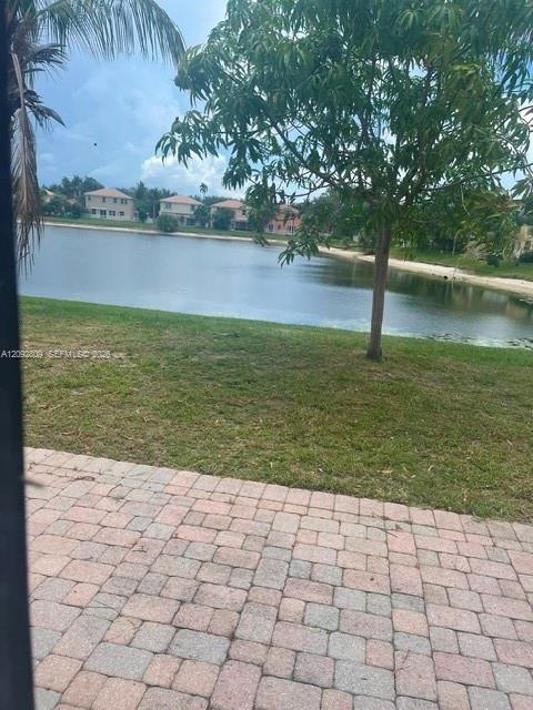 4245 5 / 3 2663 sq. ft. $ 2026-09-21 0 Photo