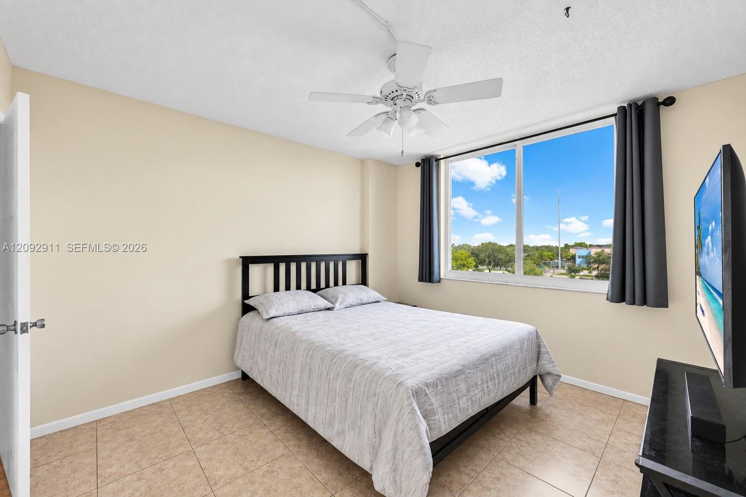 Ver detalles 401 2 / 2 1150 sq. ft. $ 2026-09-21 0 foto