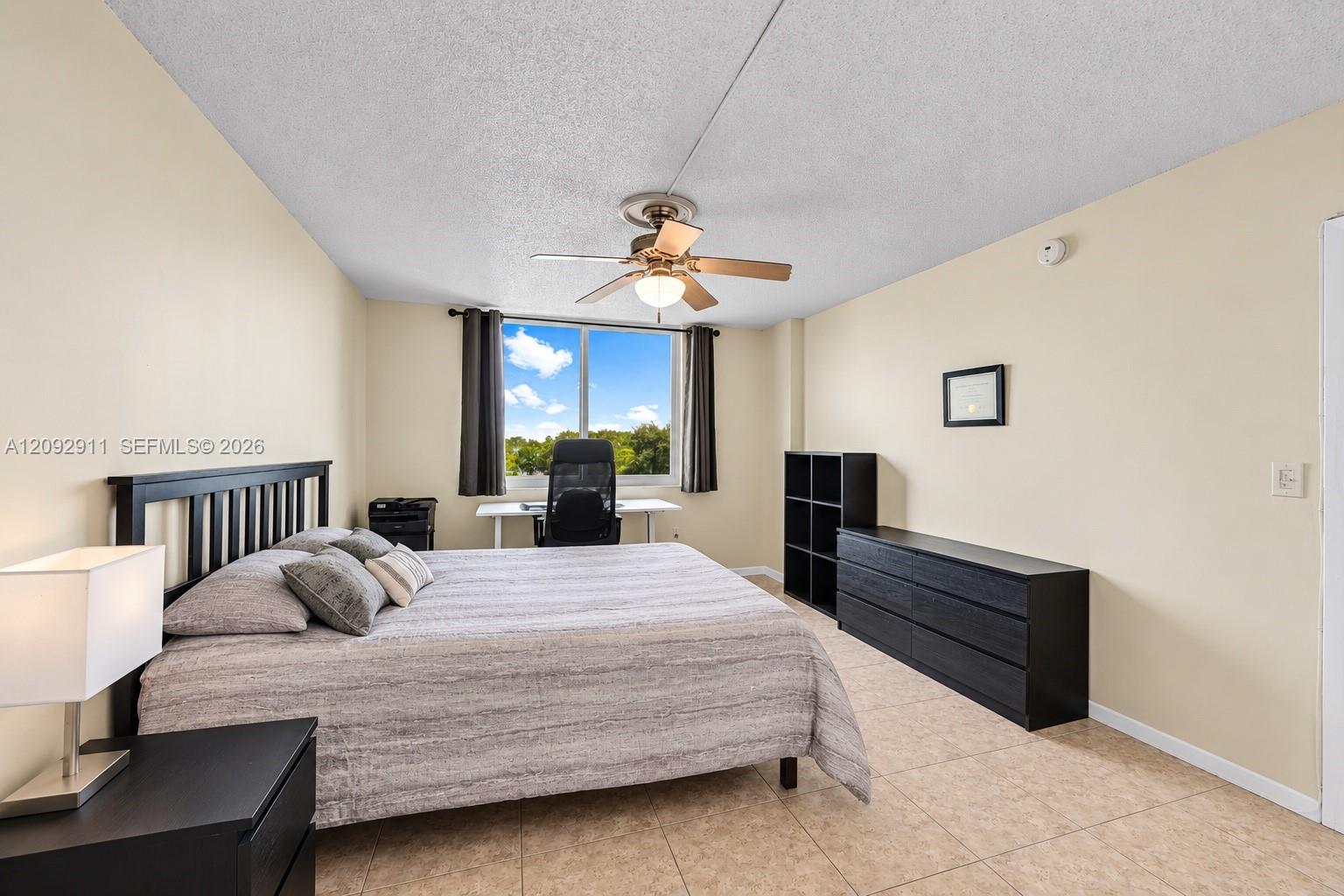 Ver detalles 401 2 / 2 1150 sq. ft. $ 2026-09-21 0 foto