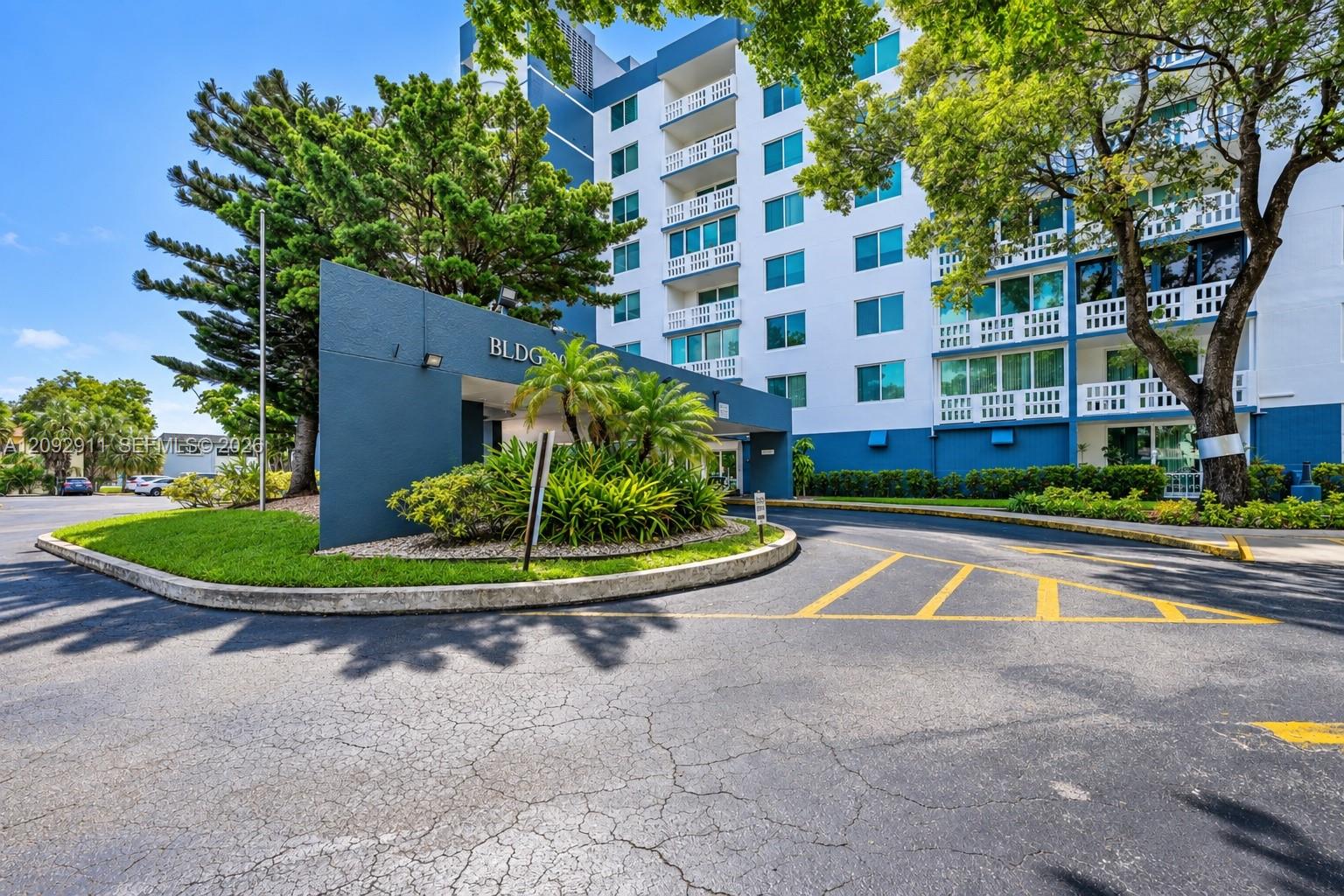 Ver detalles 401 2 / 2 1150 sq. ft. $ 2026-09-21 0 foto