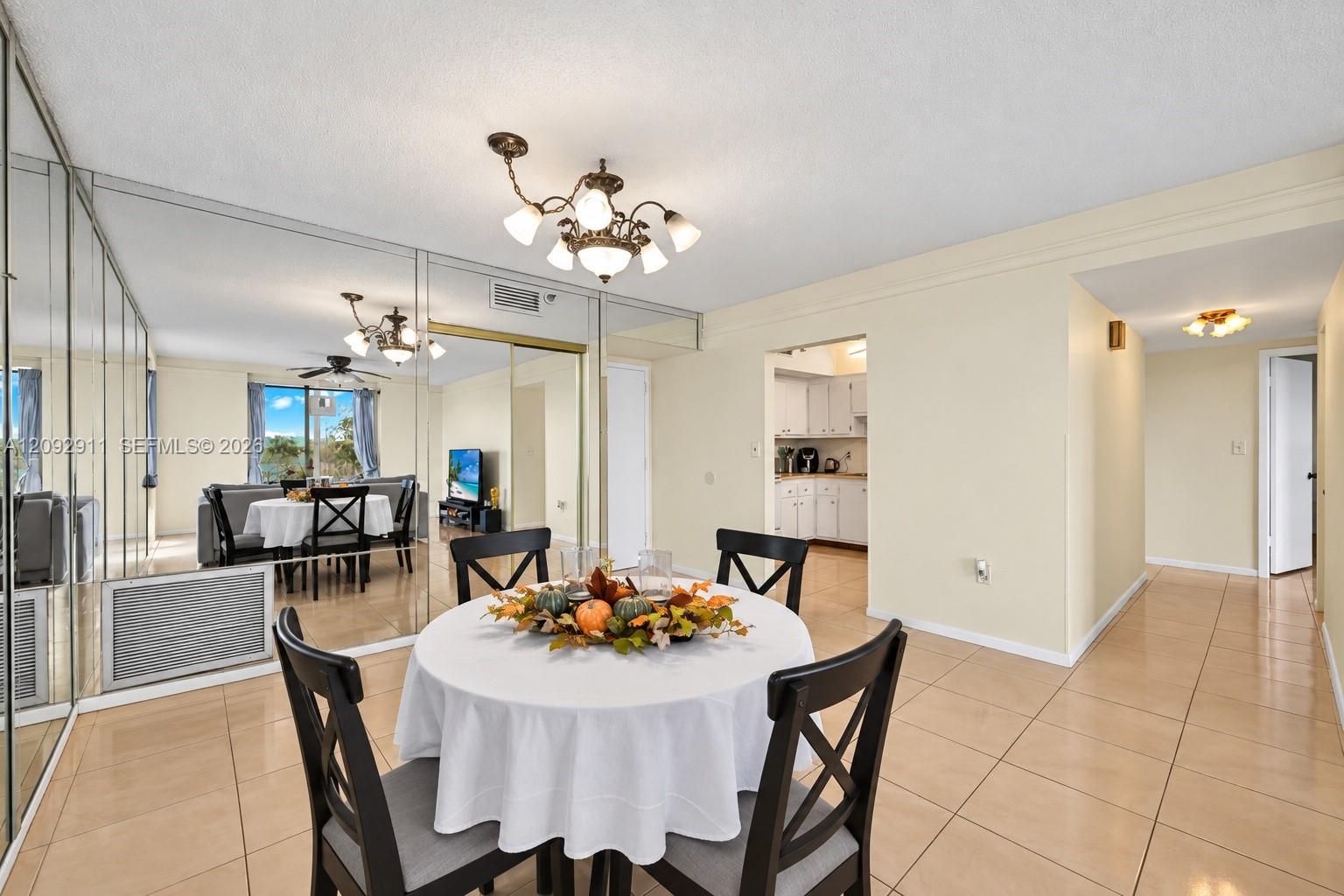 Ver detalles 401 2 / 2 1150 sq. ft. $ 2026-09-21 0 foto