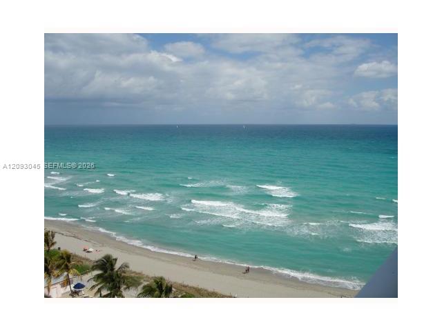 See details 17M 1 / 2 870 sq. ft. $ 2026-09-21 0 Photo