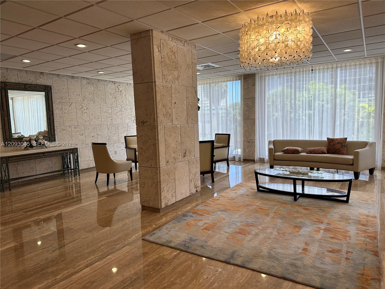 See details 17M 1 / 2 870 sq. ft. $ 2026-09-21 0 Photo