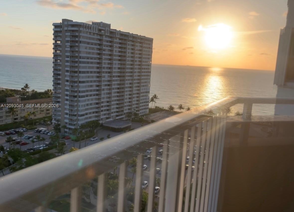 See details 17M 1 / 2 870 sq. ft. $ 2026-09-21 0 Photo