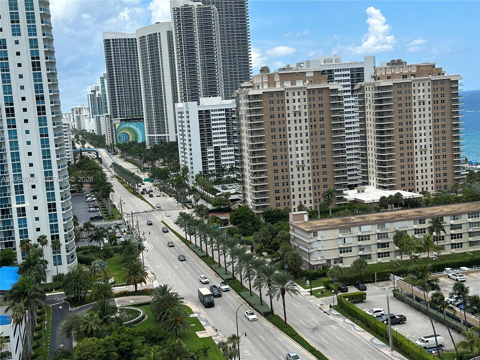 See details 17M 1 / 2 870 sq. ft. $ 2026-09-21 0 Photo