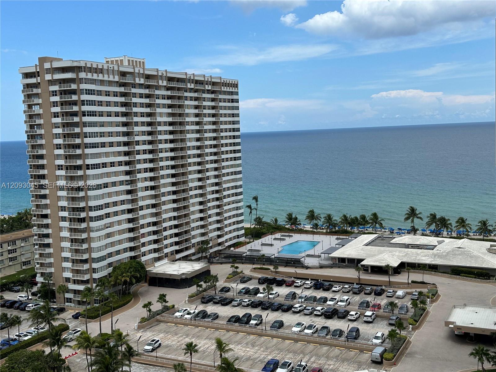 See details 17M 1 / 2 870 sq. ft. $ 2026-09-21 0 Photo