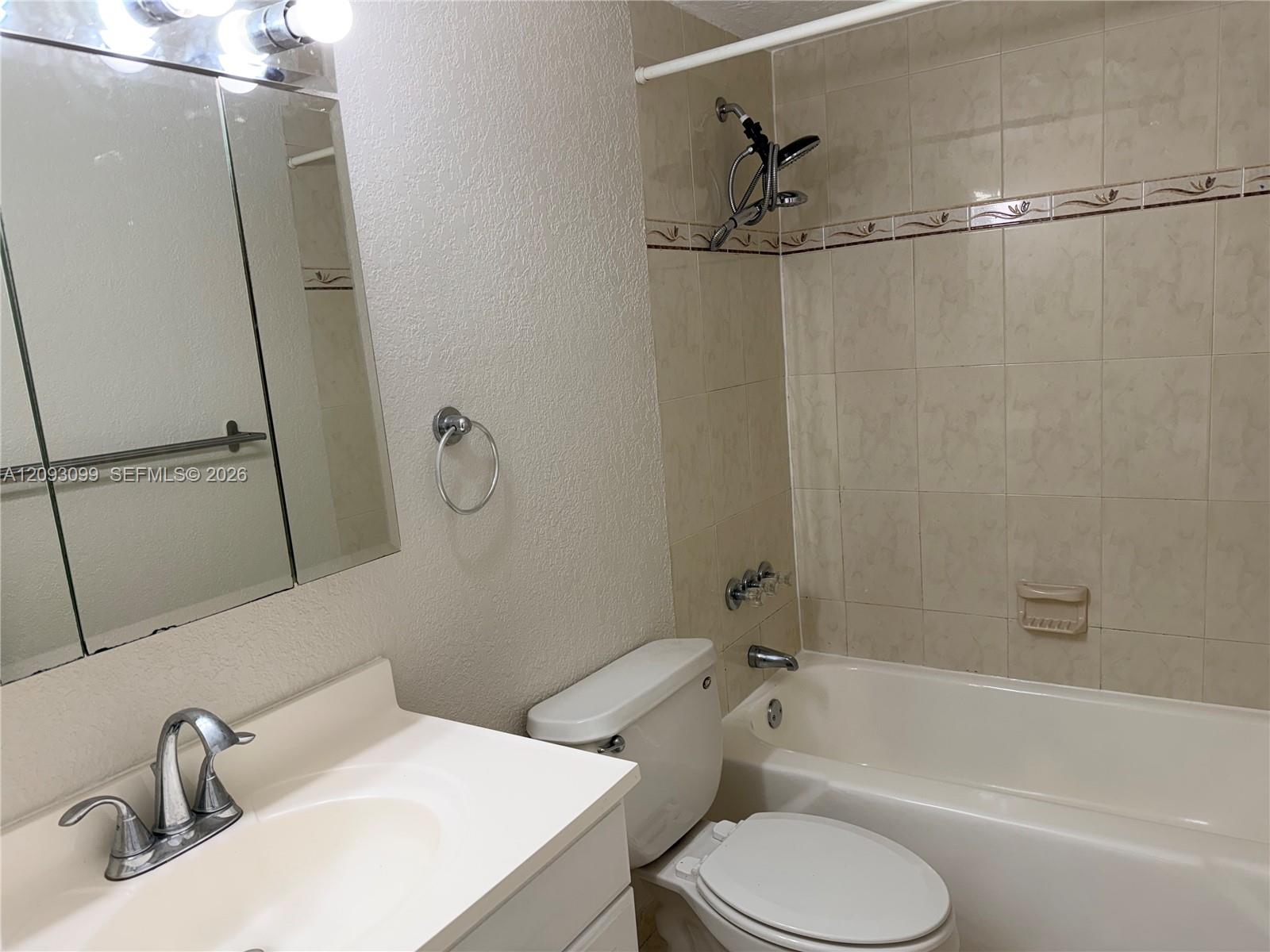 See details 18C 1 / 1 798 sq. ft. $ 2026-09-21 0 Photo