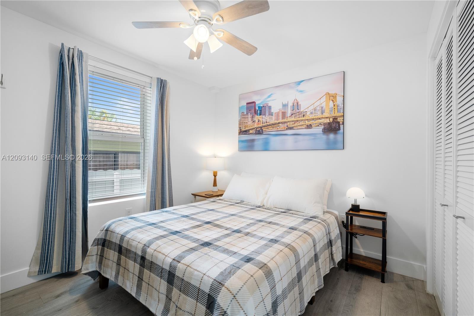   /  4151 sq. ft. $ 2026-10-01 0 foto