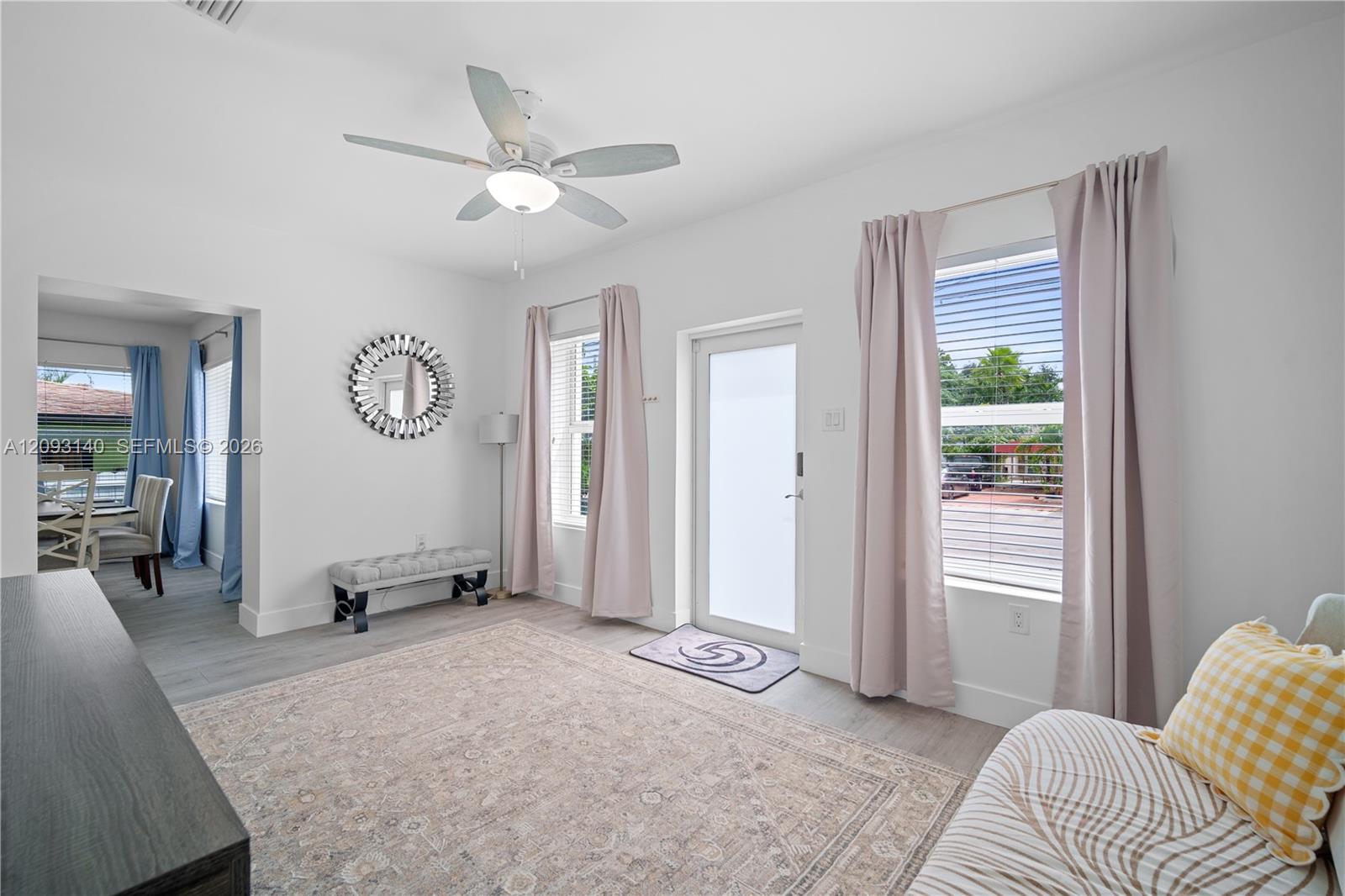   /  4151 sq. ft. $ 2026-10-01 0 foto