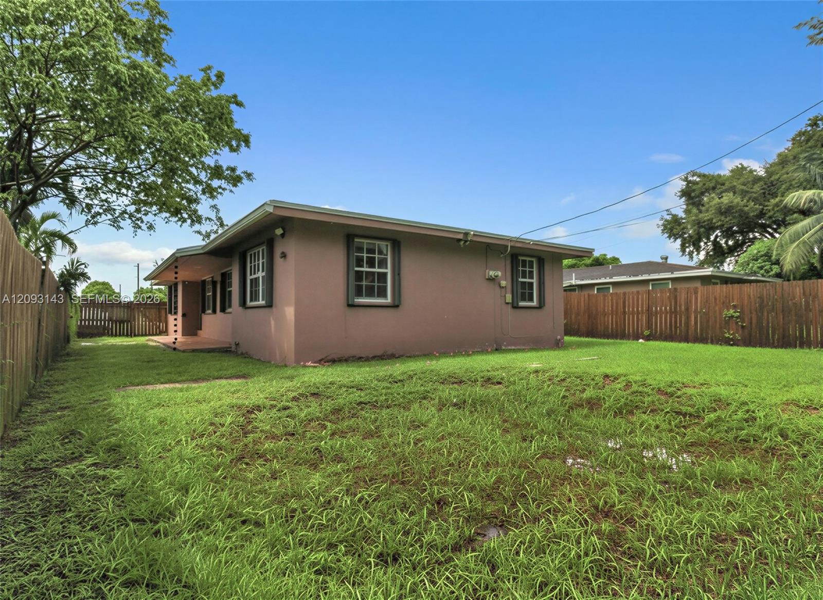   /  1593 sq. ft. $ 2026-09-21 0 foto