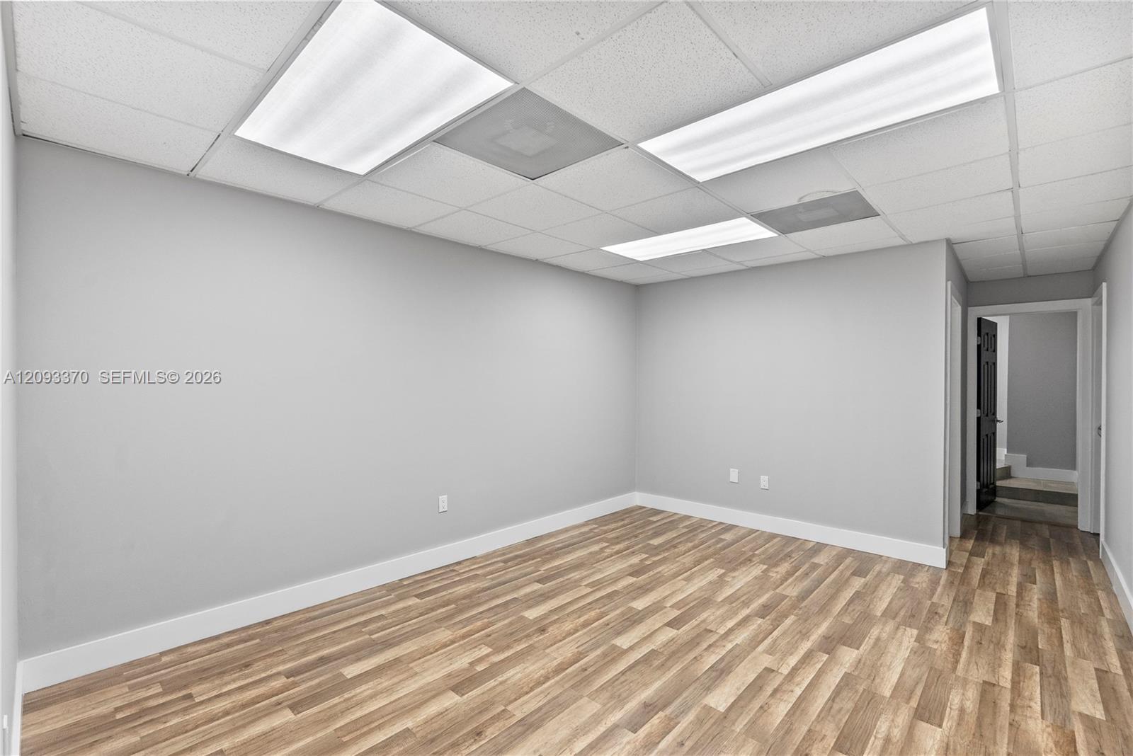 See details 10 / sq. ft. $ 2026-09-22 0 Photo